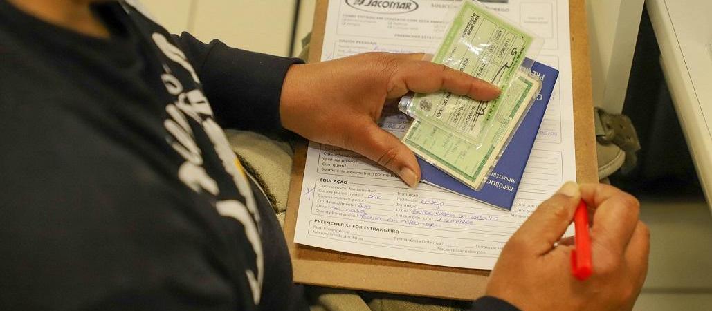 Agência do Trabalhador tem 566 vagas abertas nesta segunda-feira (7)