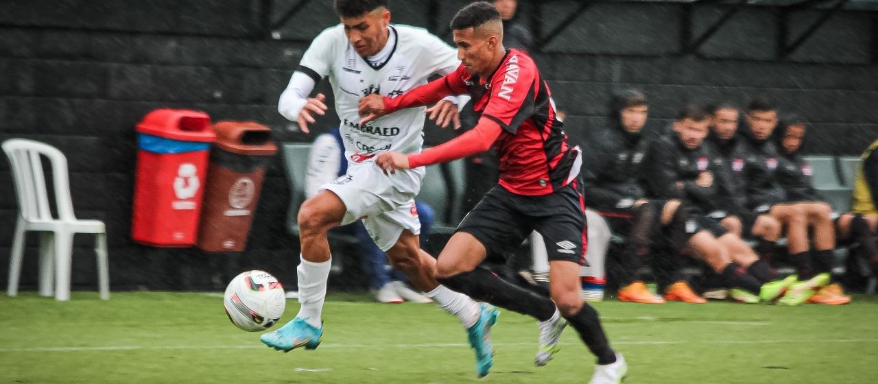 Maringá FC a um passo da grande final do sub-20