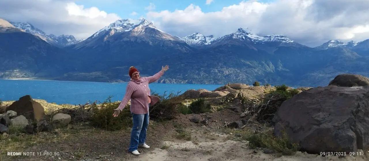 'Vovó viajante' de Maringá roda o mundo dentro de um carro