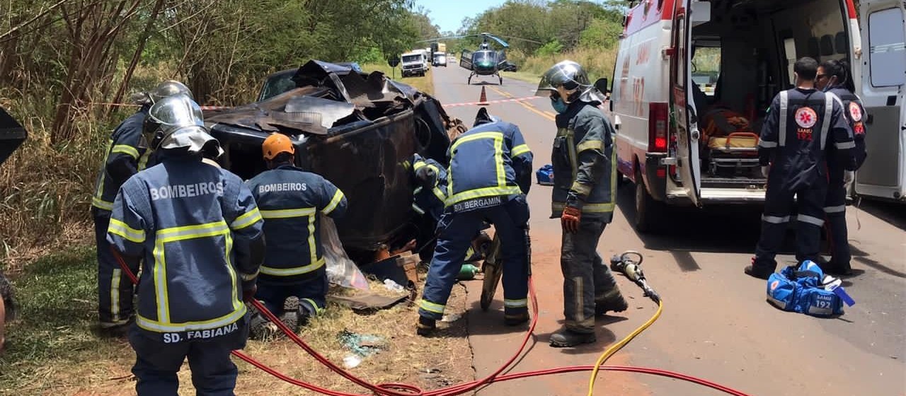 Acidente na PR-317 deixa três feridos, dois em estado grave