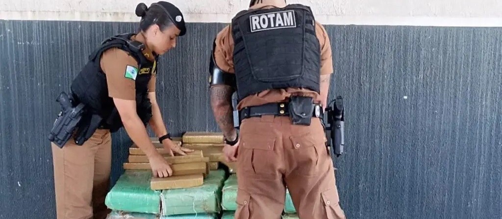 Policia Militar apreende mais de mil kg de maconha