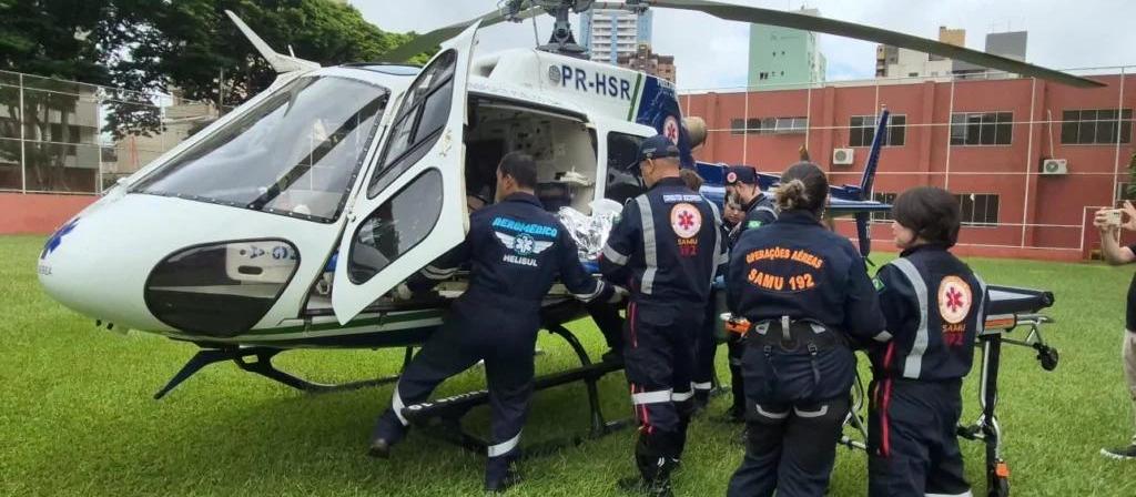 Motociclista fica em estado grave após batida na BR-323 e é encaminhado de helicóptero para Maringá