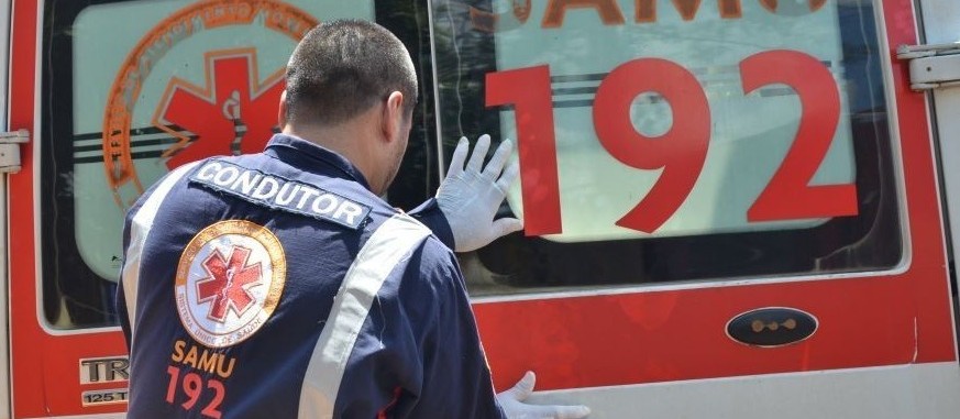 Briga por ciúmes termina com homem ferido a facadas