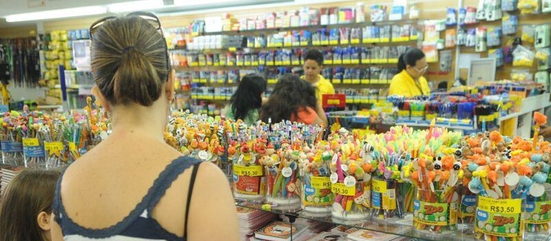 Vendas de material escolar caem quase 70% em janeiro em Maringá