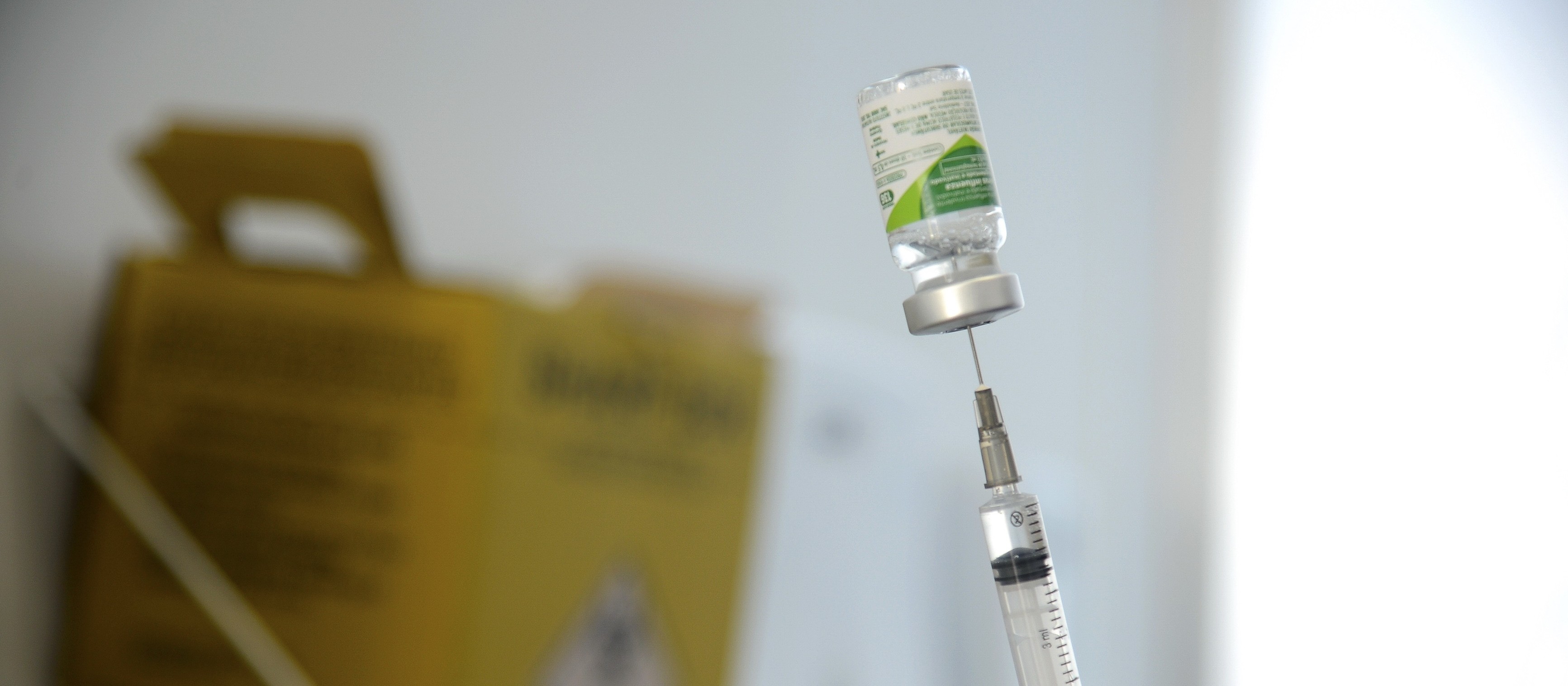 Mais de 34 mil doses de vacina estragam por falta de refrigeração