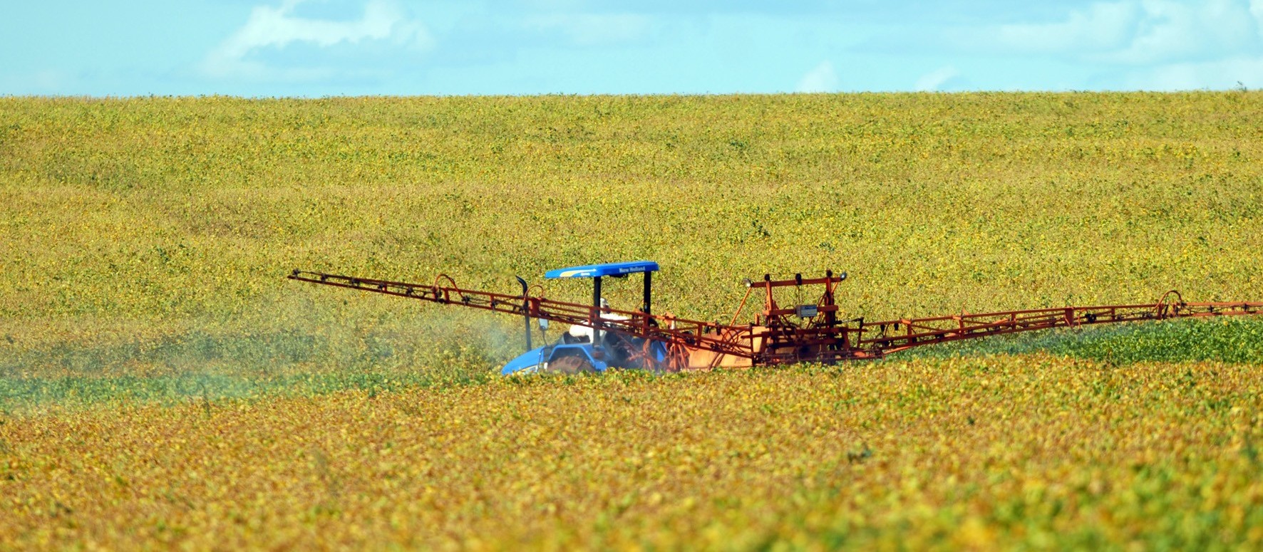 Aumento do uso do agrotóxico é tema de evento em Maringá