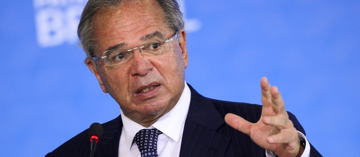 Ministro Paulo Guedes diz que Brasil vai debelar inflação antes de outros países