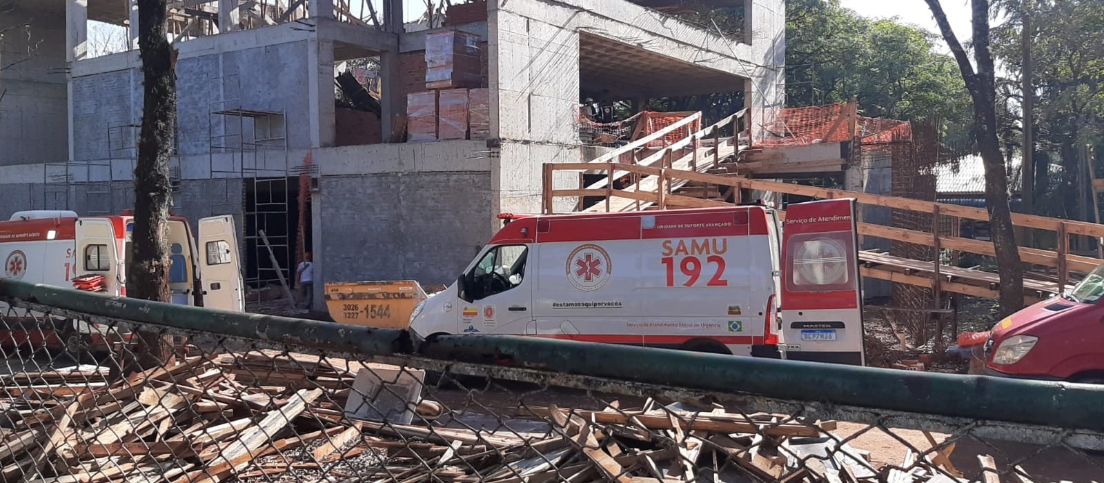 Último trabalhador sob escombros de obra na UEM é resgatado