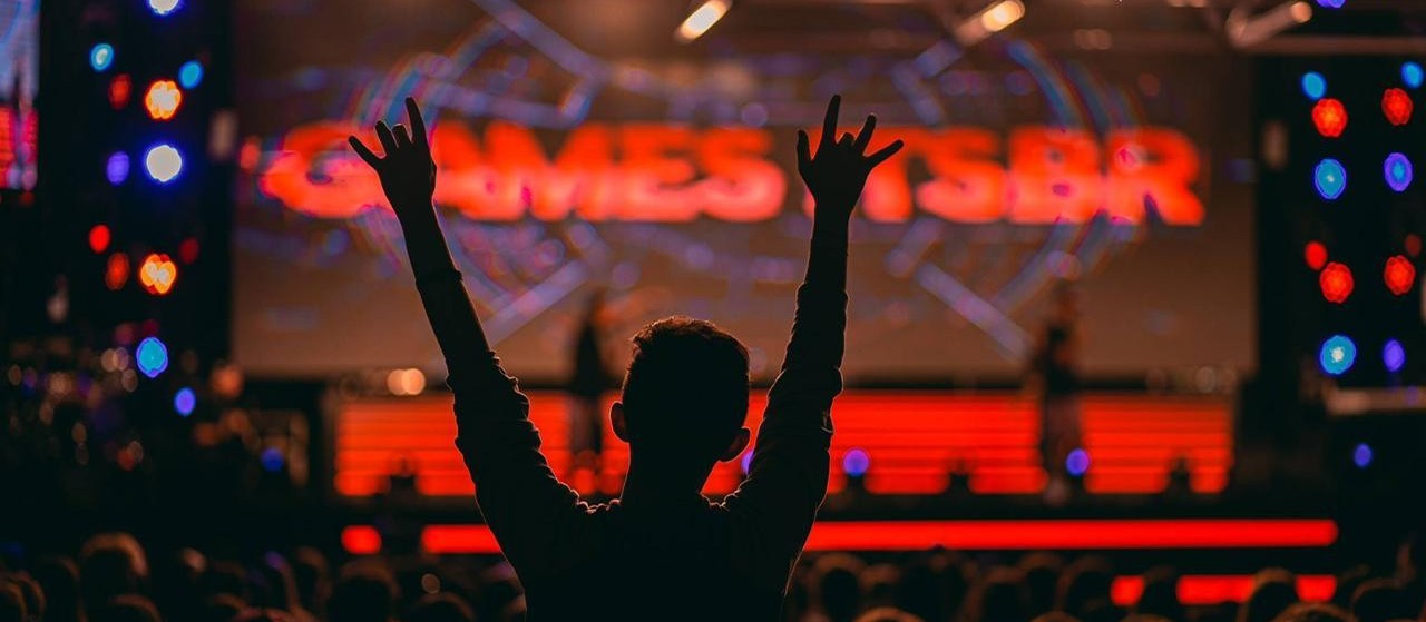 SummerCamp reúne centenas de jovens cristãos em Maringá