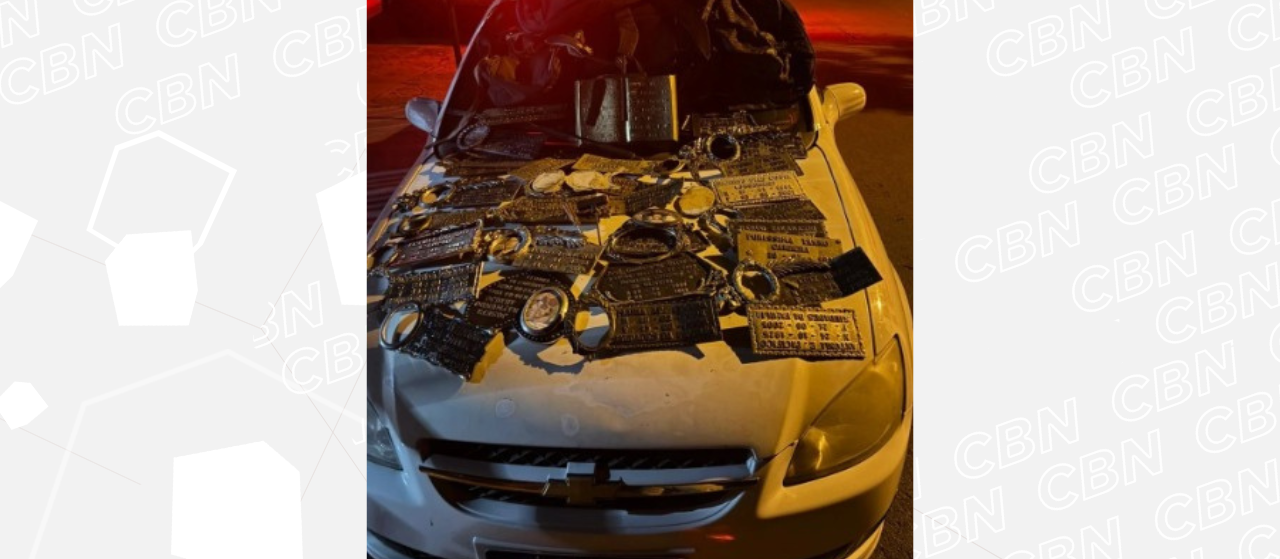 Três suspeitos são presos por furto de placas de bronze de cemitério