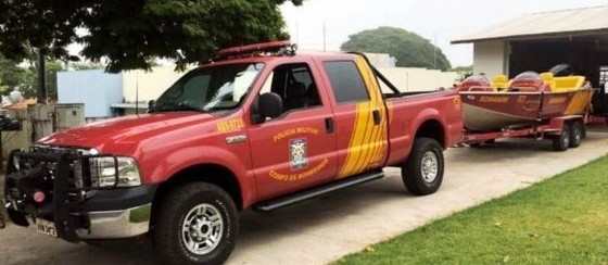 Bombeiros procuram por trabalhador que se afogou no Rio Ivaí