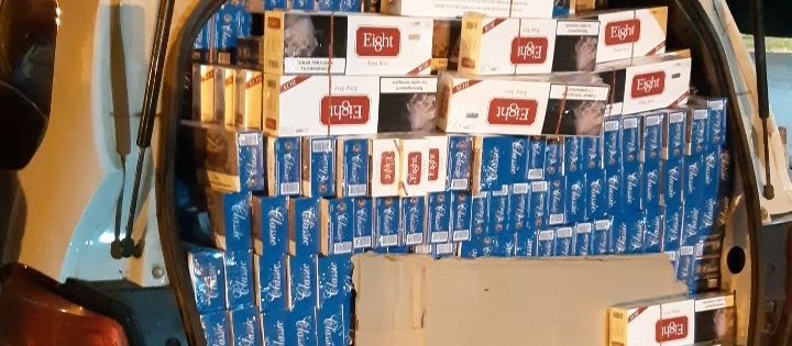 PRF apreende cerca de 20 mil carteiras de cigarro em Toledo