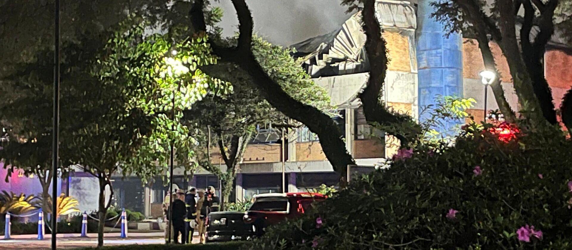 Incêndio atinge Bloco Azul da PUC-PR; aulas são suspensas