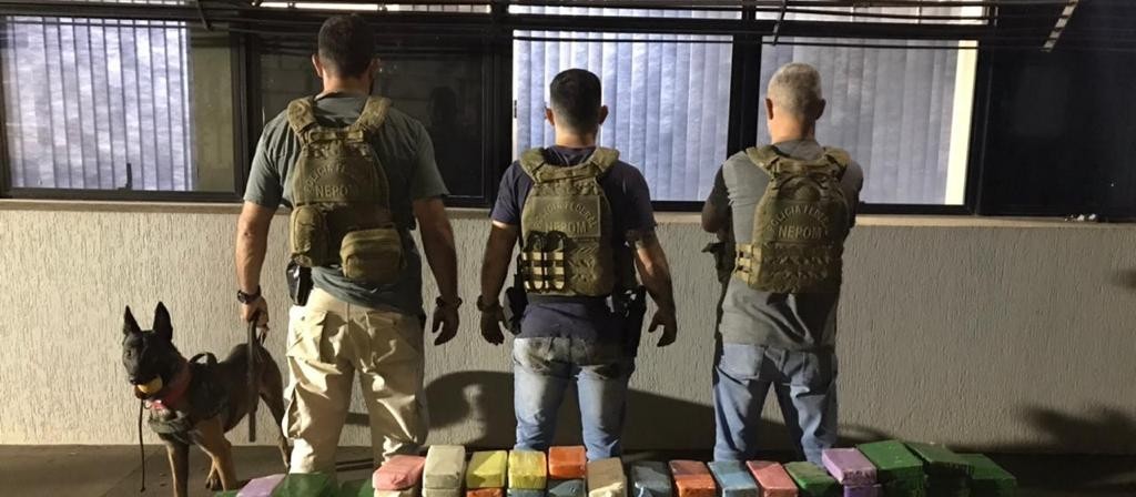Polícia Federal apreende mais de 260kg de pasta base de cocaína em tanque de caminhão
