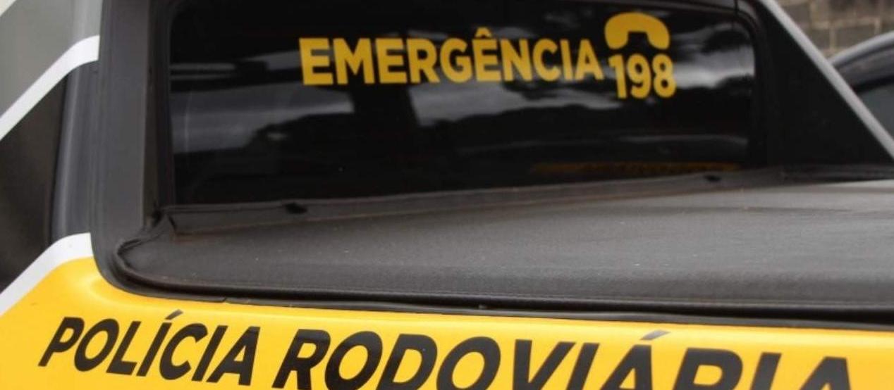 Polícia prende caminhoneiro embriagado que dirigia em zigue-zague