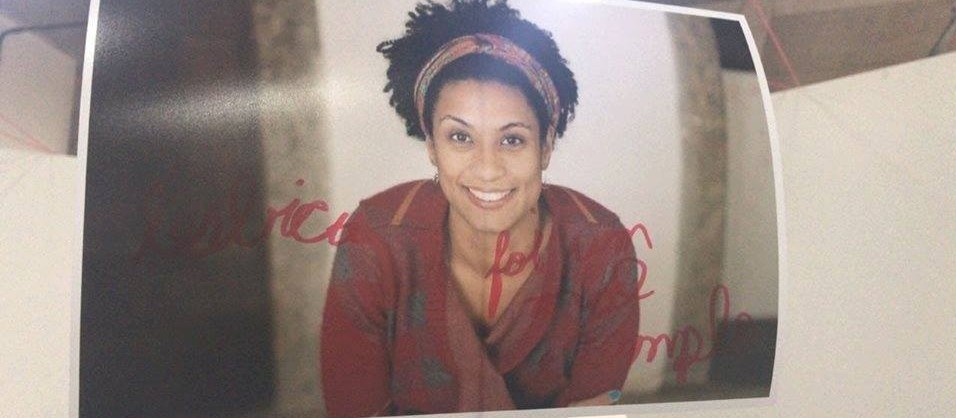 Câmera não filmou quem rabiscou foto de Marielle Franco