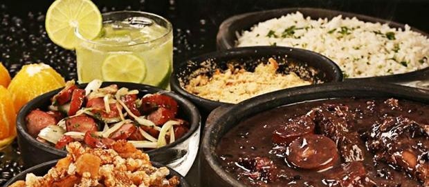 Carnaval, caipirinha e feijoada: a mais brasileira das combinações