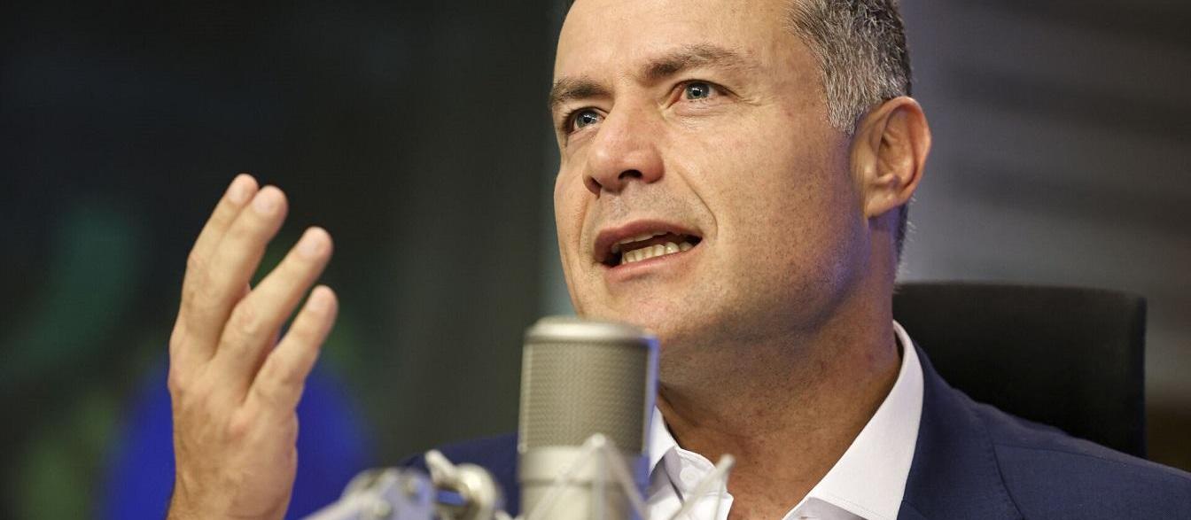Ministro anuncia assinatura de contratos dos lotes 3 e 6 de rodovias