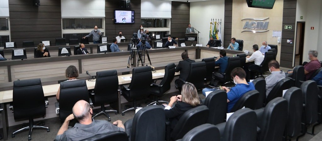 Termina nesta terça (03) a participação de candidatos à Prefeitura na Acim