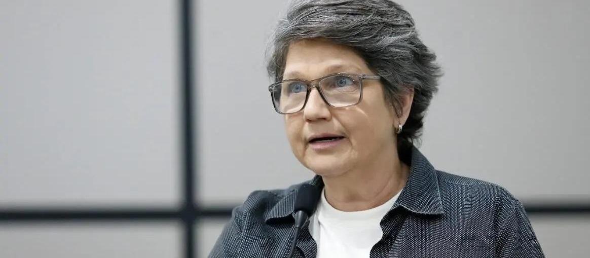 CP contra Cris Lauer é suspensa por decisão judicial