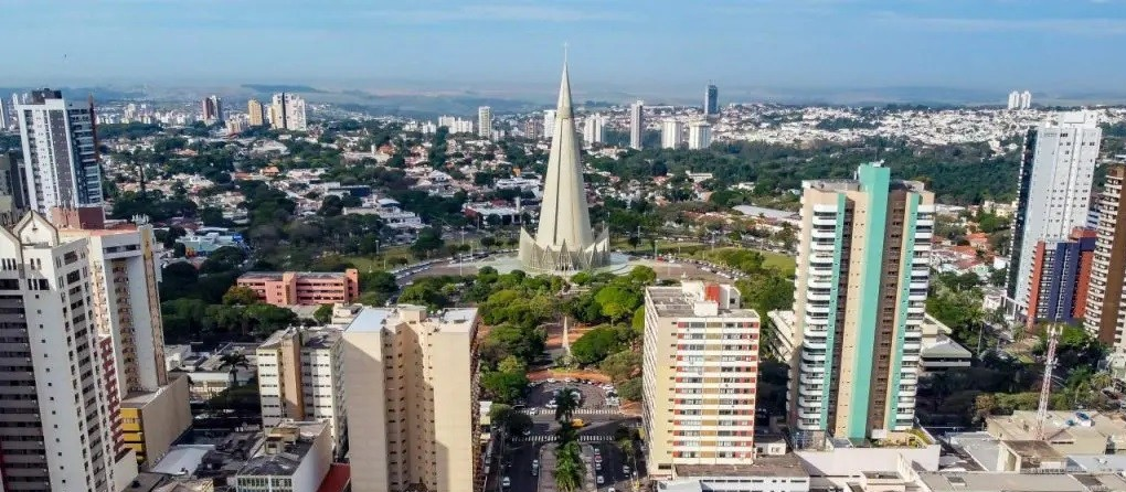Veja o que abre e o que fecha em Maringá