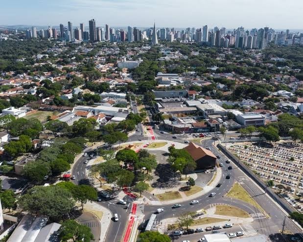 Maringá tem tempo parcialmente nublado neste domingo, com máxima de 24°C