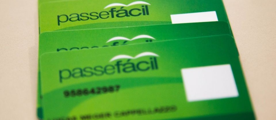 Nem mil estudantes solicitaram passe livre em Maringá