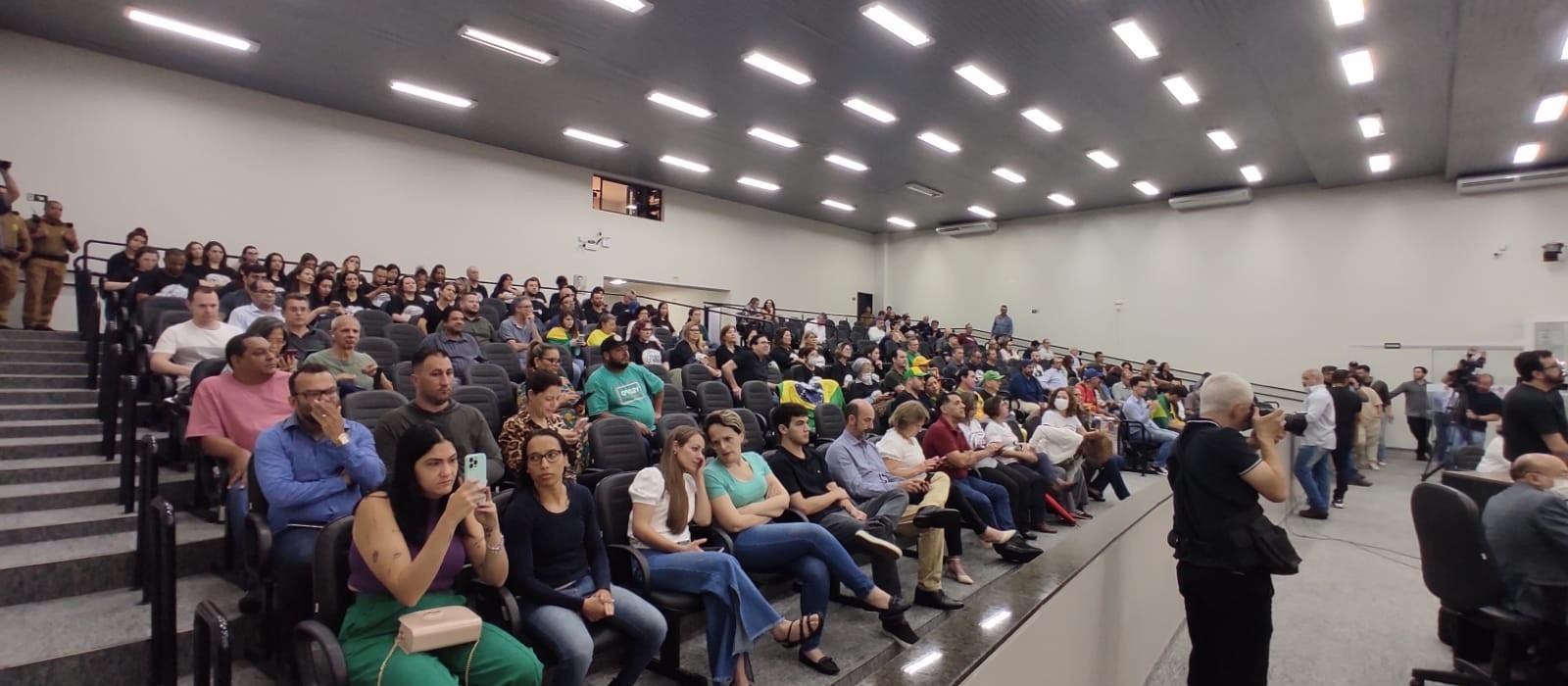 Dois vereadores mudaram de voto sobre aumento de cadeiras na Câmara de Maringá