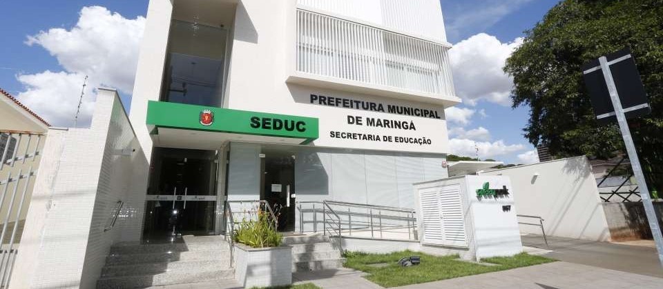 Prefeitura quer comprar prédio onde está a Secretaria de Educação