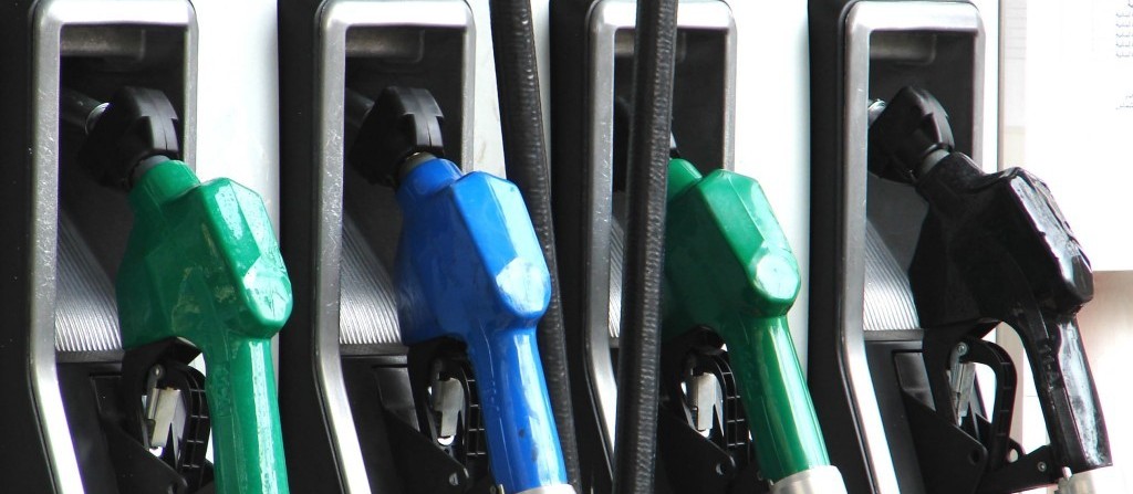 Procon quer entender preços dos combustíveis praticados em Maringá