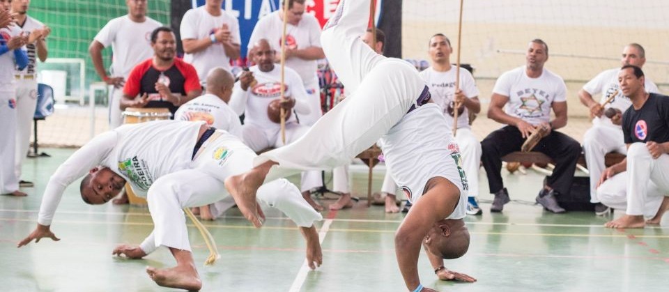 Oficinas nas escolas e ações abertas ao público marcam Semana da Capoeira
