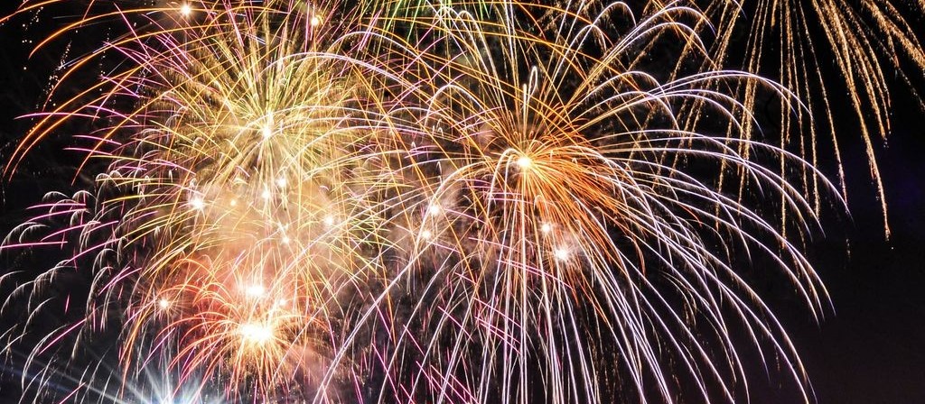 Ouvinte quer saber se os fogos de artifício estão liberados na virada do ano em Maringá