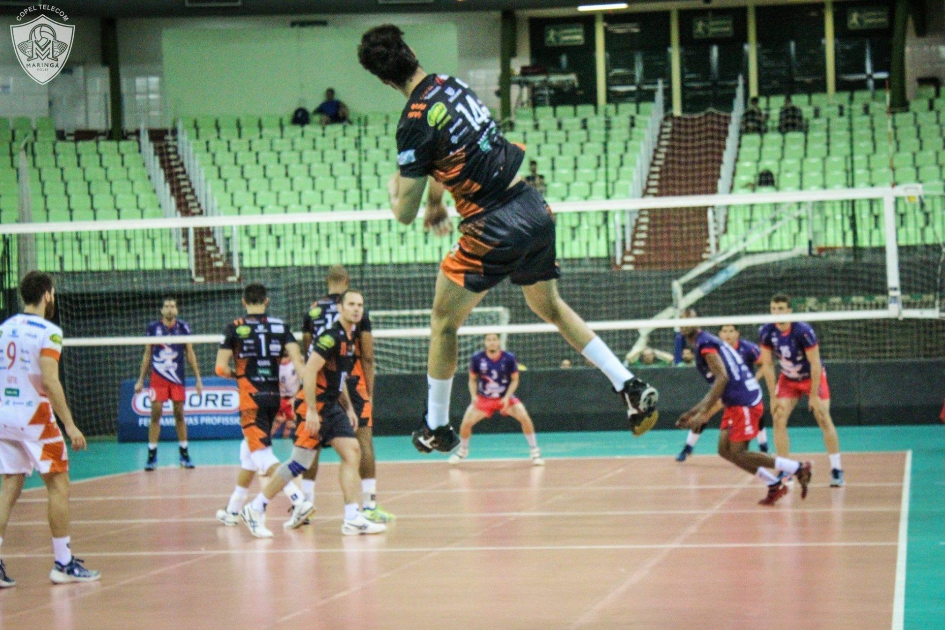 A dois meses da estreia na Superliga de Vôlei, Copel Maringá realiza preparação física