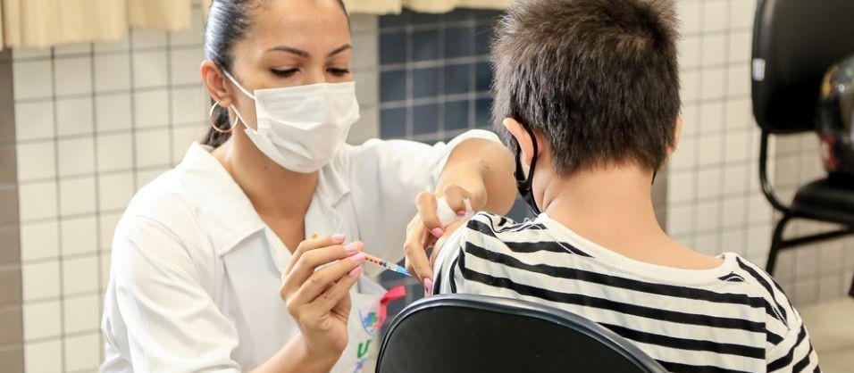 Maringá vai ampliar vacinação para crianças com 7 anos a partir dessa quarta-feira (26)