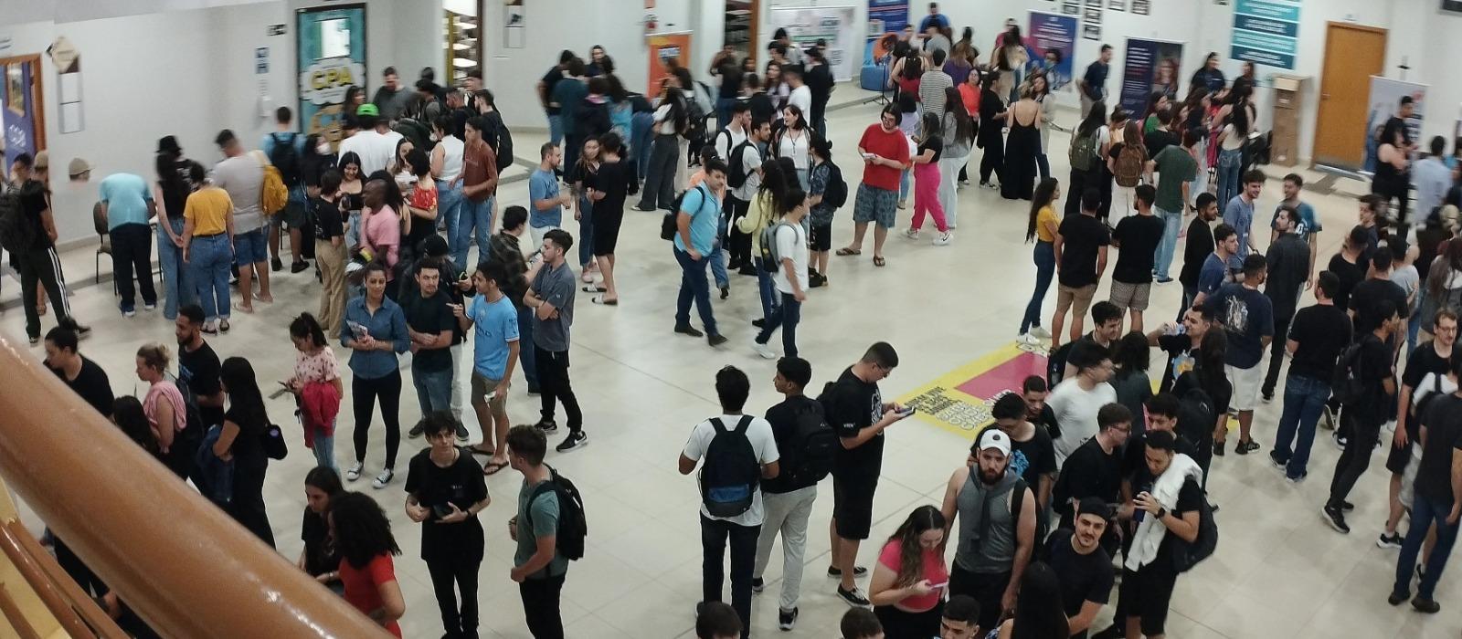 Feira de Empregabilidade abre duas mil vagas nesta quinta-feira (23)