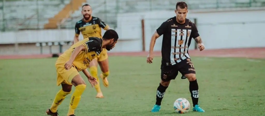 Galo Maringá oscila e apenas empata com o FC Cascavel