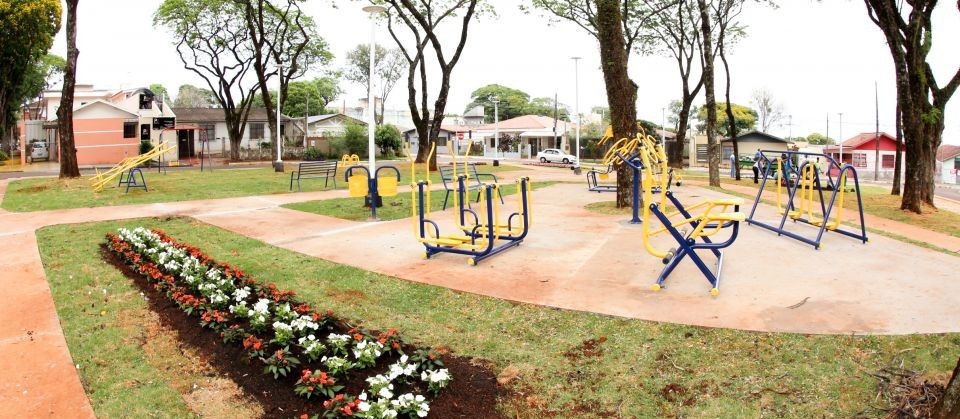 Projeto altera Lei do programa Adote uma Praça em Maringá