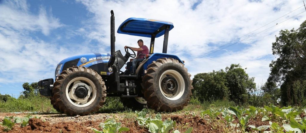 Programa Trator Solidário é destinado a pequenos produtores rurais
