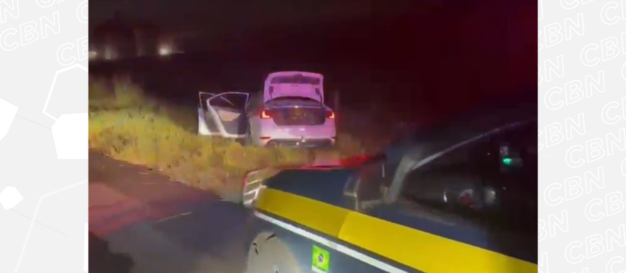 PRF apreende quase meia tonelada de droga após fuga em Floresta