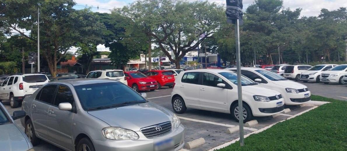 Estacionamento na Praça da Catedral poderá ter cobrança de Estar