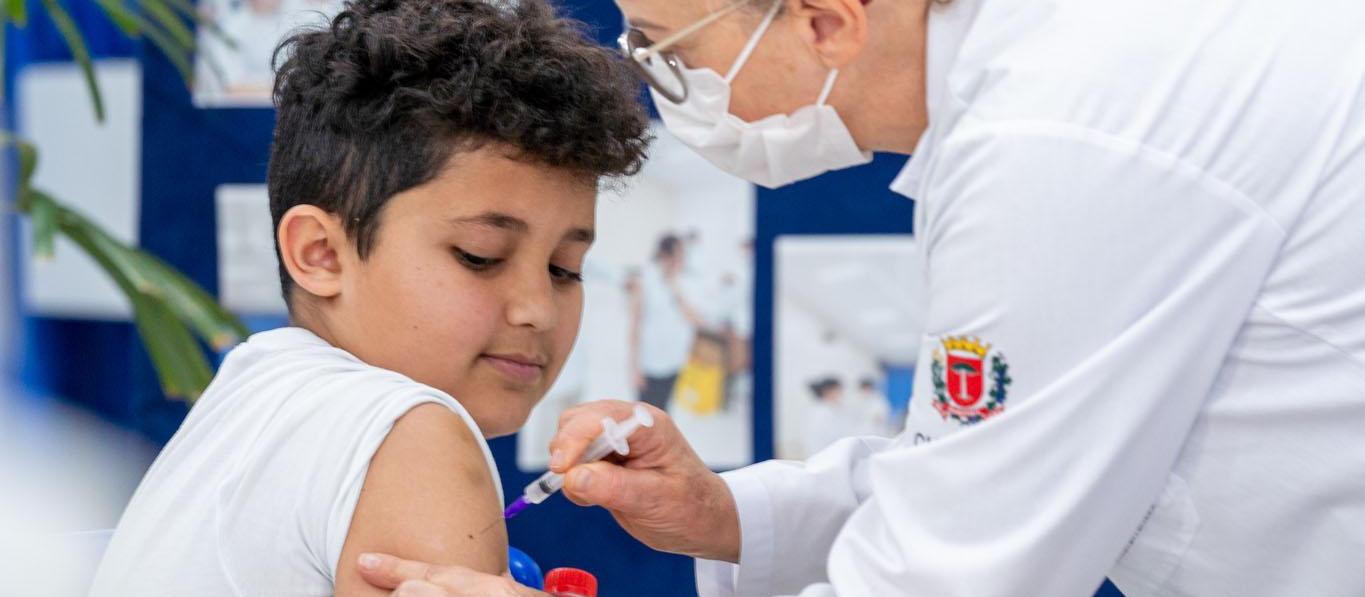 Campanha de vacinação em escolas públicas e privadas inicia nesta segunda (14)