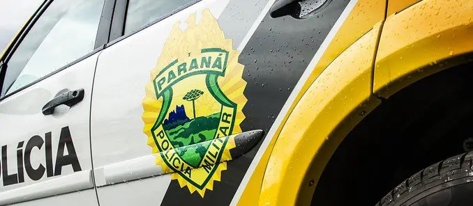 Estudante de medicina toma arma e atira contra namorado após ser agredida