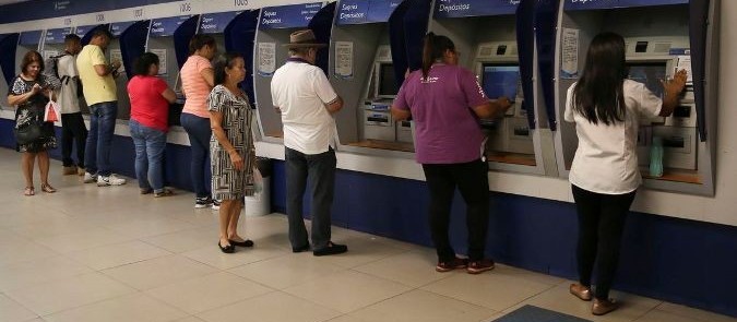 Bancos abrem nesta segunda-feira (30) e fecham terça-feira (31) e 1º de janeiro