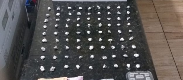 Dupla é presa por tráfico de drogas em Paiçandu