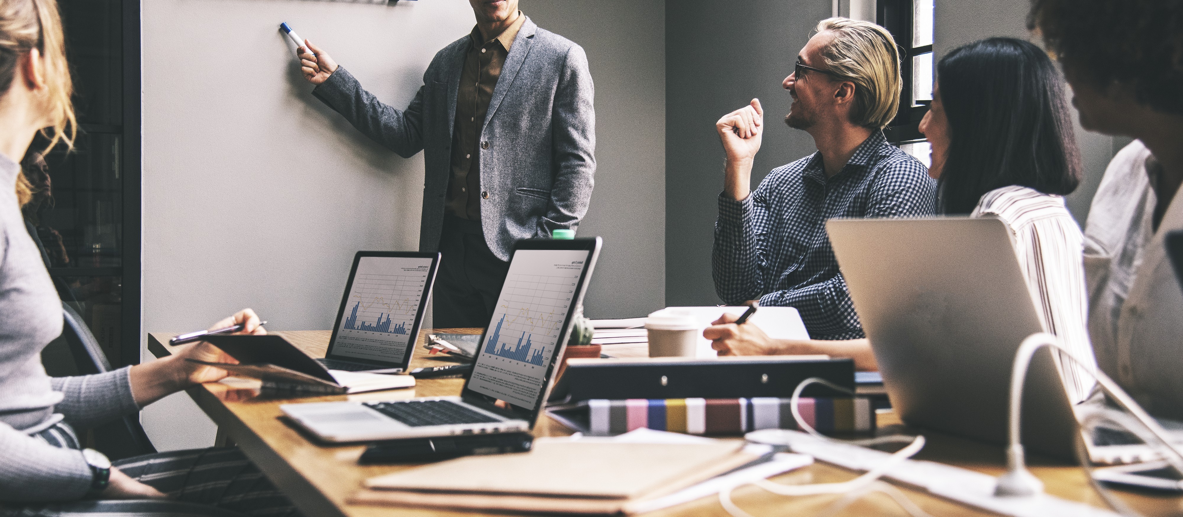 Paraná concentra grandes empresas na capital