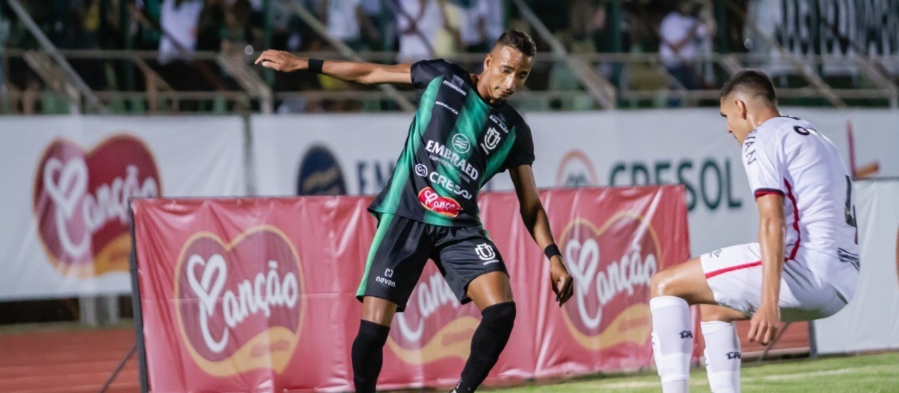 Maringá FC é multado em R$ 10 mil e perde 1 mando de campo por briga de torcedores no Willie Davids