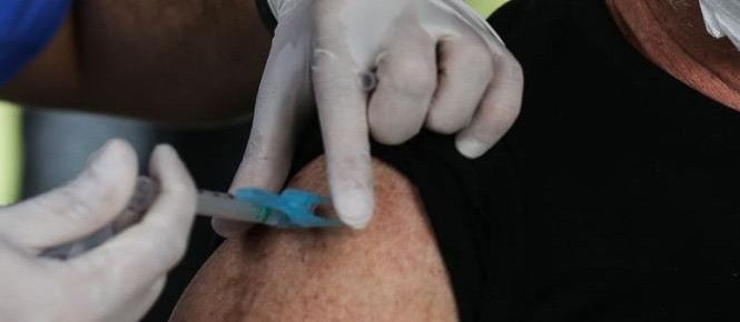 Vacinação para idosos inicia neste sábado (28), em Maringá