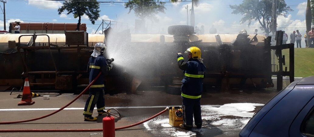 Sete feridos e um morto, em acidente simulado