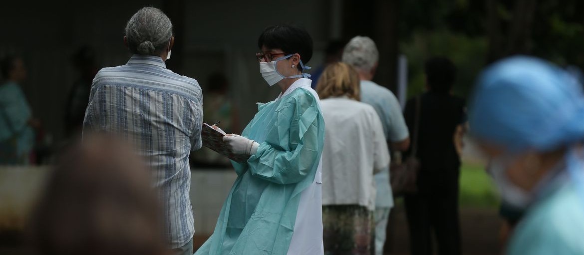 Veja a profissão dos infectados por Covid-19 em Maringá