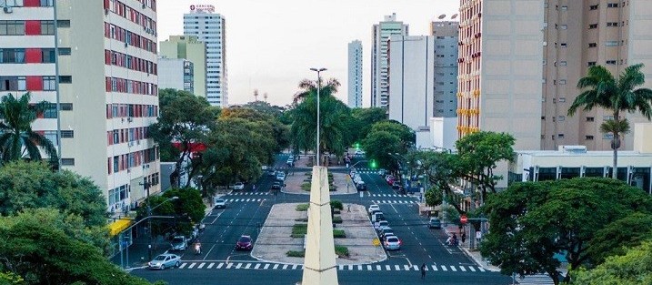 Termômetros caem e instabilidade predomina nesta terça-feira (30) em Maringá